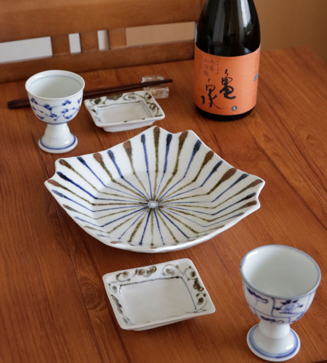 お酒や小皿と合わせたコーディネート