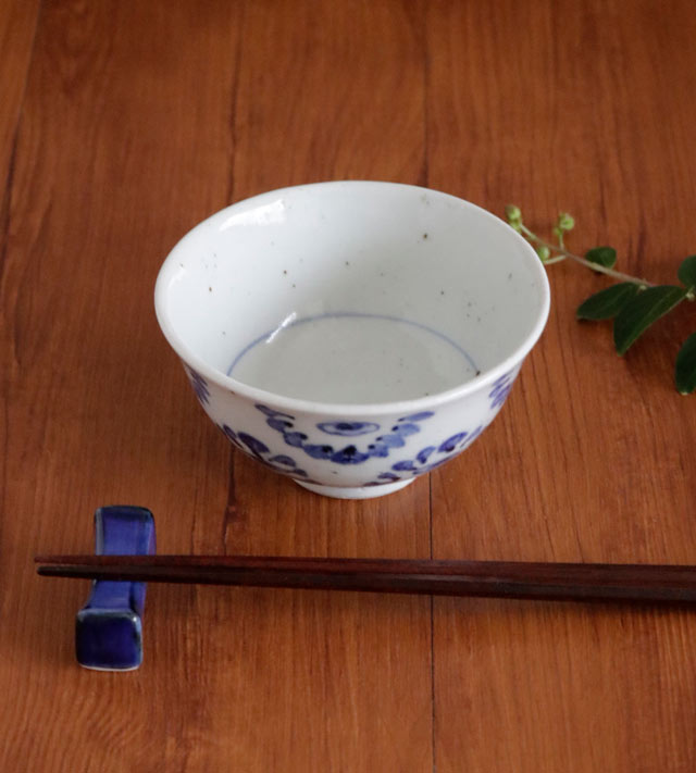 横からの立ち姿
