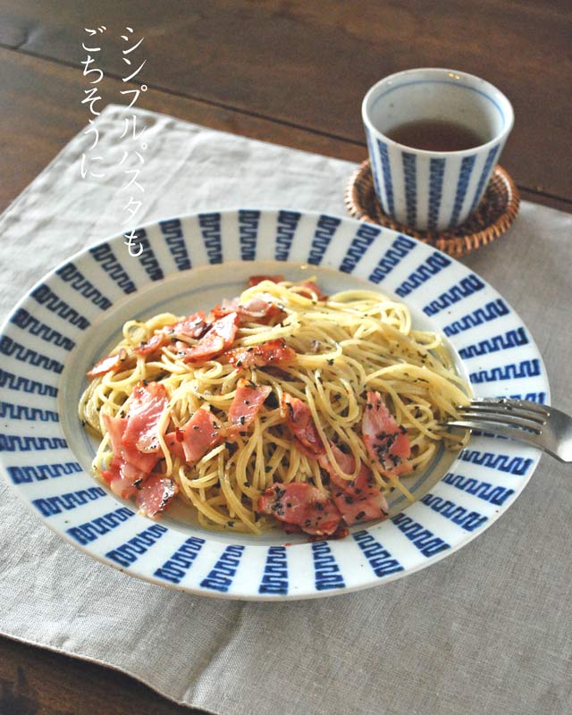 砥部焼の和食器 中田窯の大皿 【砥部工房 からくさ】