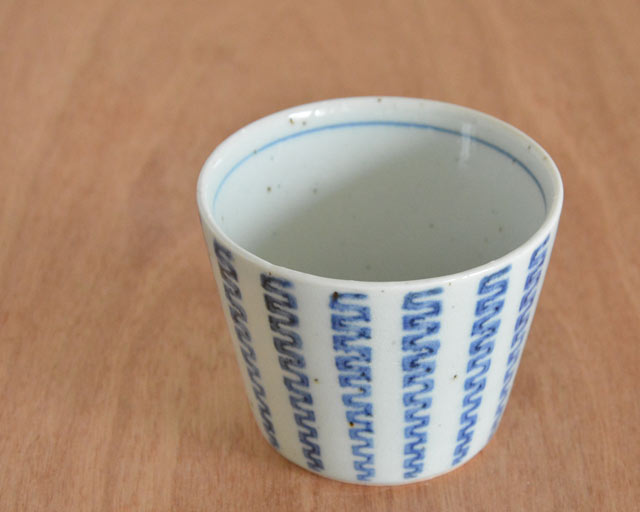 砥部焼 よろけ縞のそばちょこ