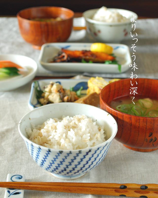 砥部焼・中田窯 波文の茶碗