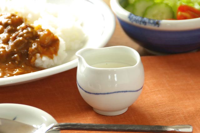 和食器・砥部焼　白いミルク入れ