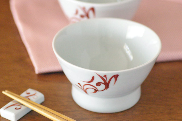 砥部焼・千山窯 赤からくさの茶碗(小)