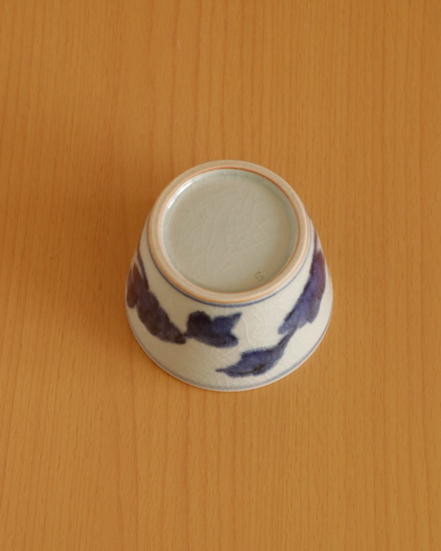 愛媛県 砥部焼 染付 鳥柳紋 猪口 地方窯 古伊万里 愛媛県 砥部焼 染付 鳥柳紋 猪口 地方窯 古伊万里 愛媛県 砥部焼 染付