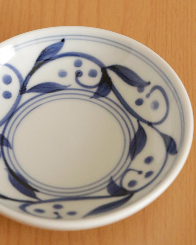 砥部焼の和食器 千山窯の小皿 【砥部工房 からくさ】