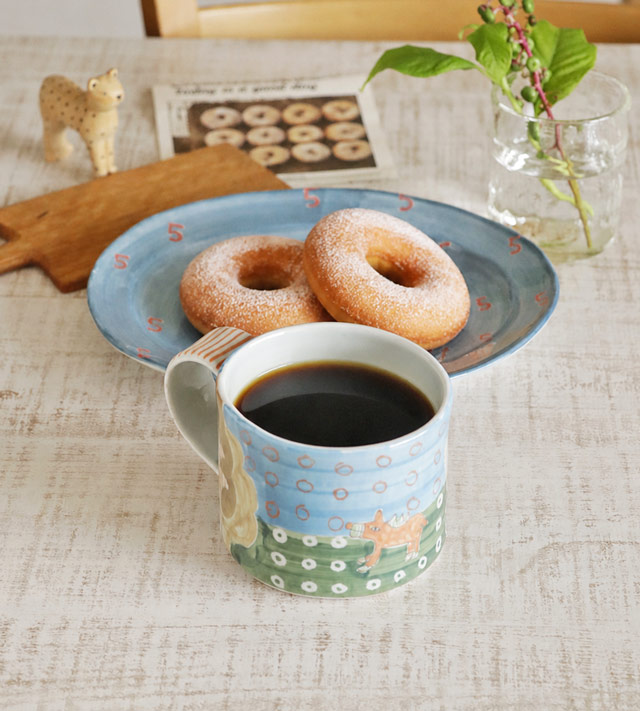 どうぶつマグカップ(グリーン・ウサギ)のあるお茶の時間