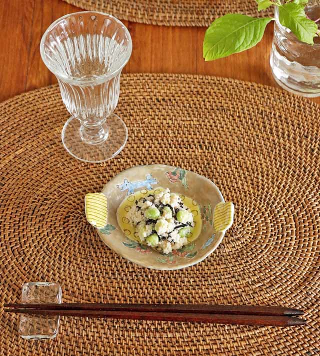小鉢として白和えを盛り付けた様子