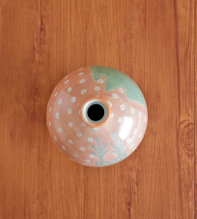 真上から見た花器の口元