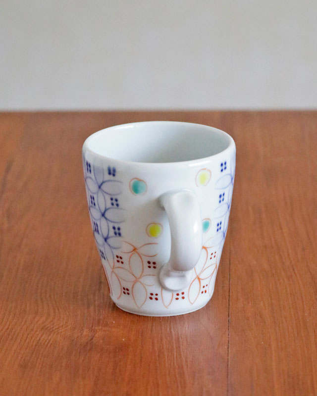 砥部焼の和食器 陶房遊のマグカップ 【砥部工房 からくさ】