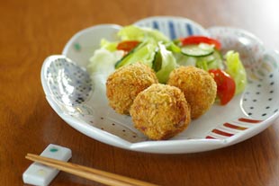 砥部焼の和食器 陶房遊の大皿 【砥部工房 からくさ】