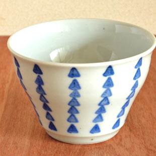 砥部焼・陶房遊　さんかく紋の多用碗