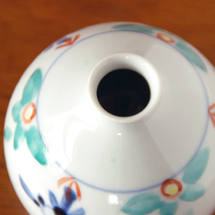 花ちらしのぷっくり花器を上から見て