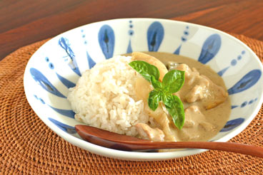 陶房遊　雨粒のカレー鉢