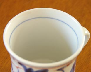 砥部焼・陶房遊　しだ紋のマグカップを上から見て