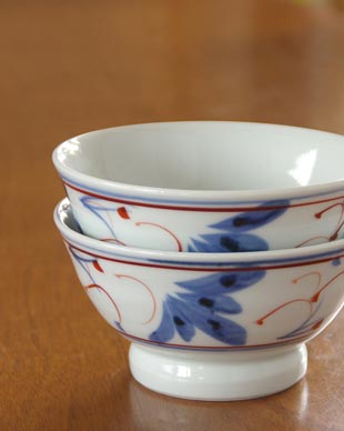 砥部焼・陶房遊　しだ紋の茶碗(大)を重ねて