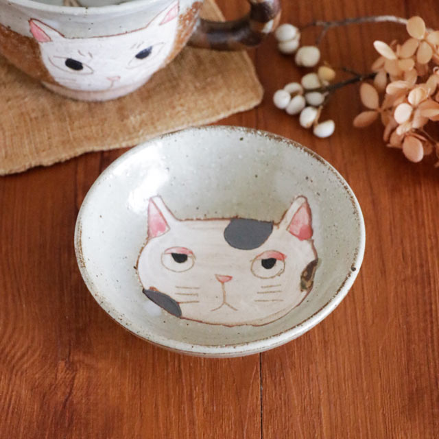 武田小都 猫小皿 食卓のイメージ