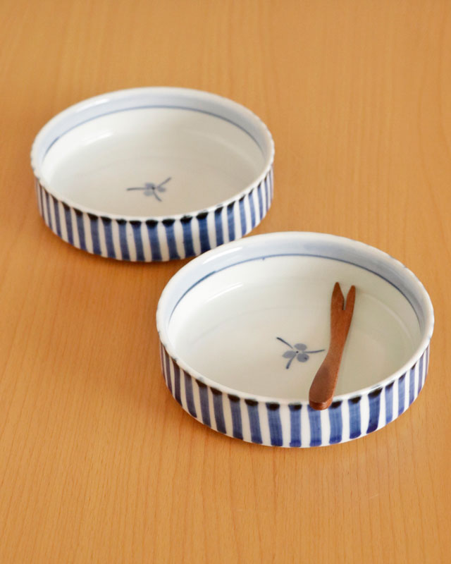 ドラえもん 小物入れ 小皿 食器 鍵置き 菓子受け 砥部焼 鈴型 陶器 71yCcP1oBgL._UF350,350_QL50_.jpg