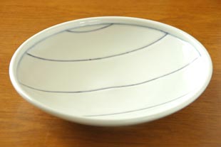 梅乃瀬窯　しましま柄の大皿(7,5寸)