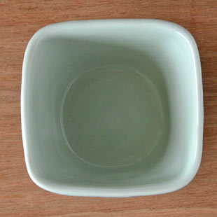 部焼・梅乃瀬窯　花唐草の角フリーカップを上から見て