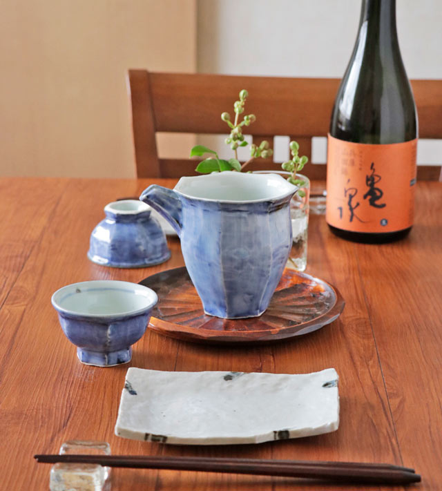 食卓を優雅に彩る面取片口のコーディネート