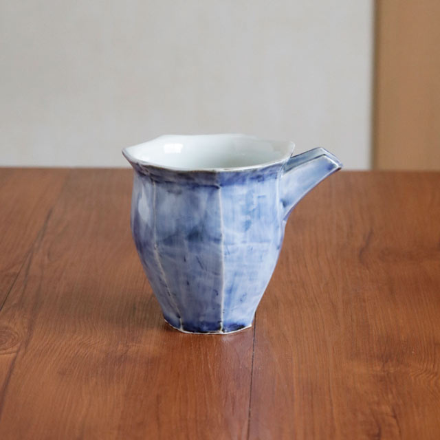面取片口の側面と注ぎ口